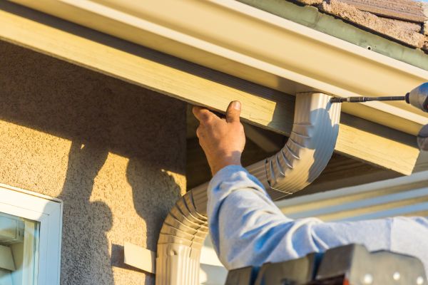 Cost of Aluminum Rain Gutter Service in Cumming