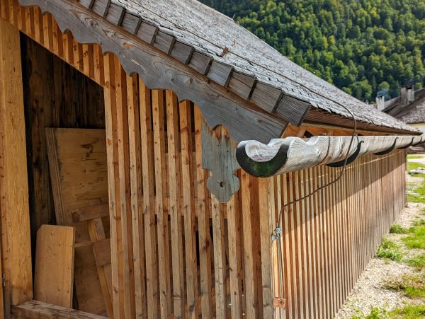 Cost of Wood Gutter Installation in Cumming